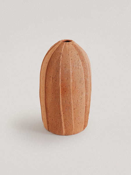 Kushime Vase by Hechimon